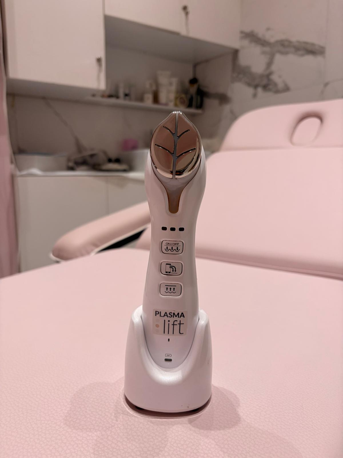 Plasma Lift macchinario per lifting non invasivo del viso